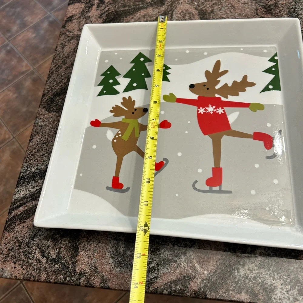 Crate&Barrel Holiday Reindeer Plate